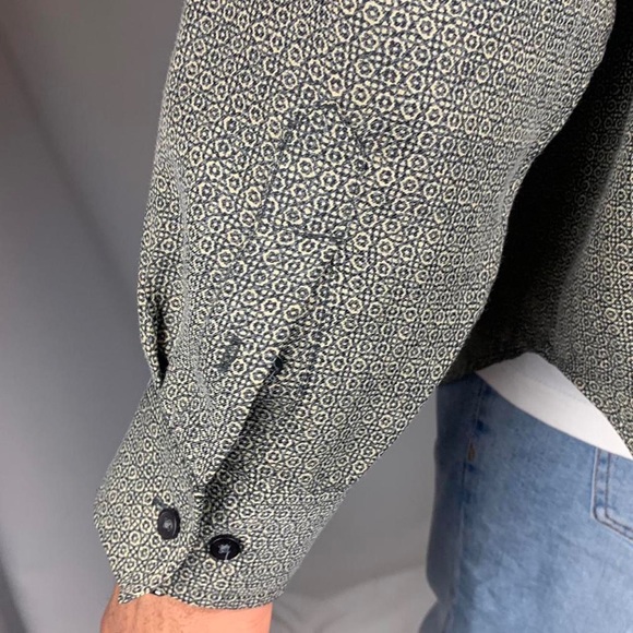 Printed Floral Pattern Button Up - Picture 5 of 8